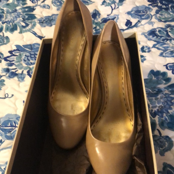 Authentic Coach Sheri Patent Leather Nude Heels - Picture 13 of 16